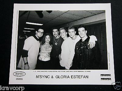 Gloria Estefan & N’sync—1999 Publicity Photo—justin Timberlake