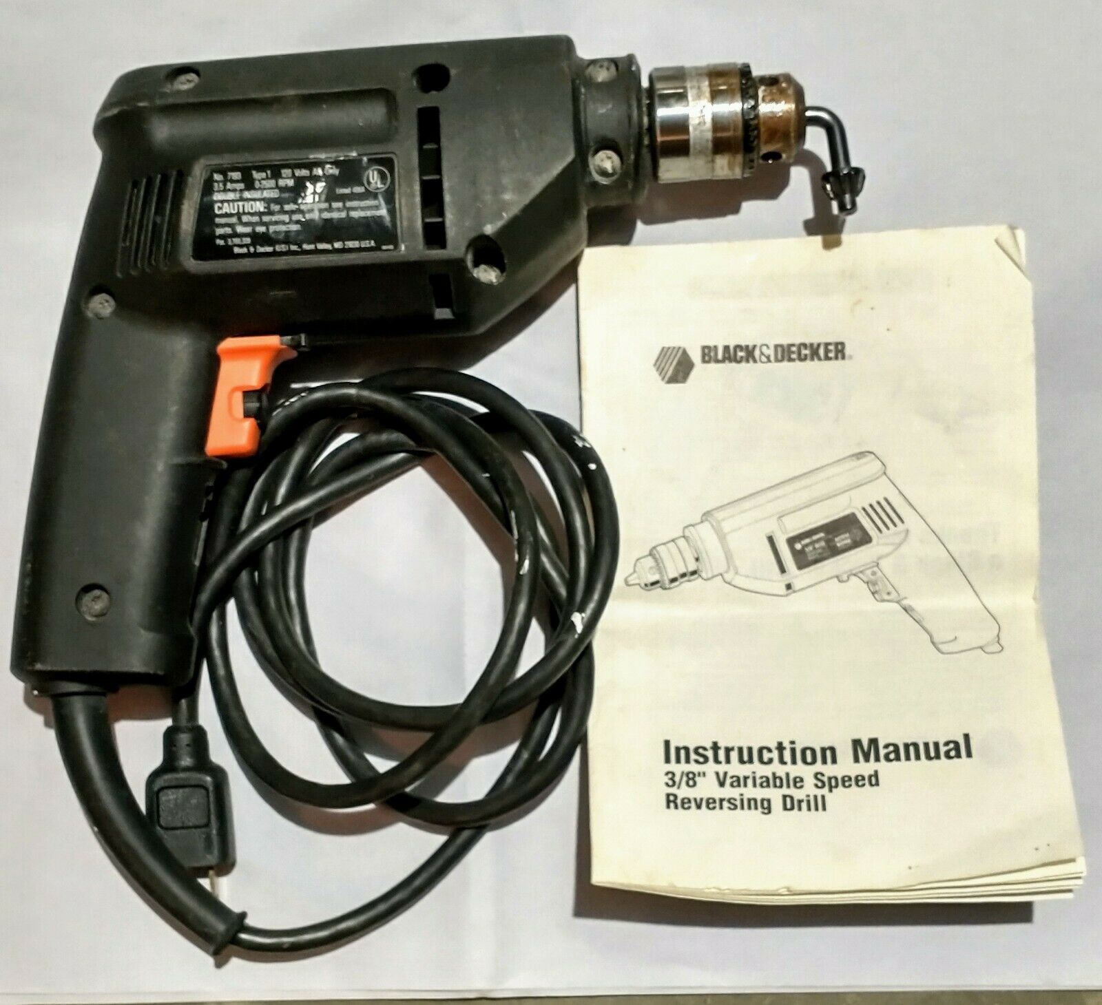 Black & Decker 3/8” Corded Drill Model 7193 w/ drill bits/ no key included